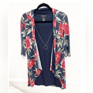 🌿🌻💫🍃🌟Enfocus size 6 floral dress with attached outer layer🌿💫🌻🍃